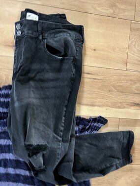 size 18w 18 w  womens denim black  jeans pants pants eighteen stretch distessed